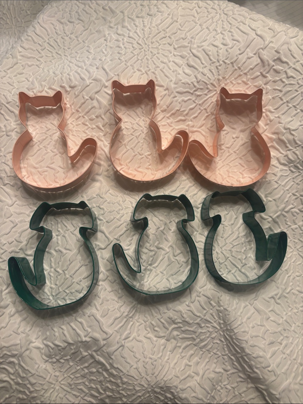 Lot of 6 Target Wondershop Holiday Cookie Cutters - 3 Pink Cats & 3 Green Dogs